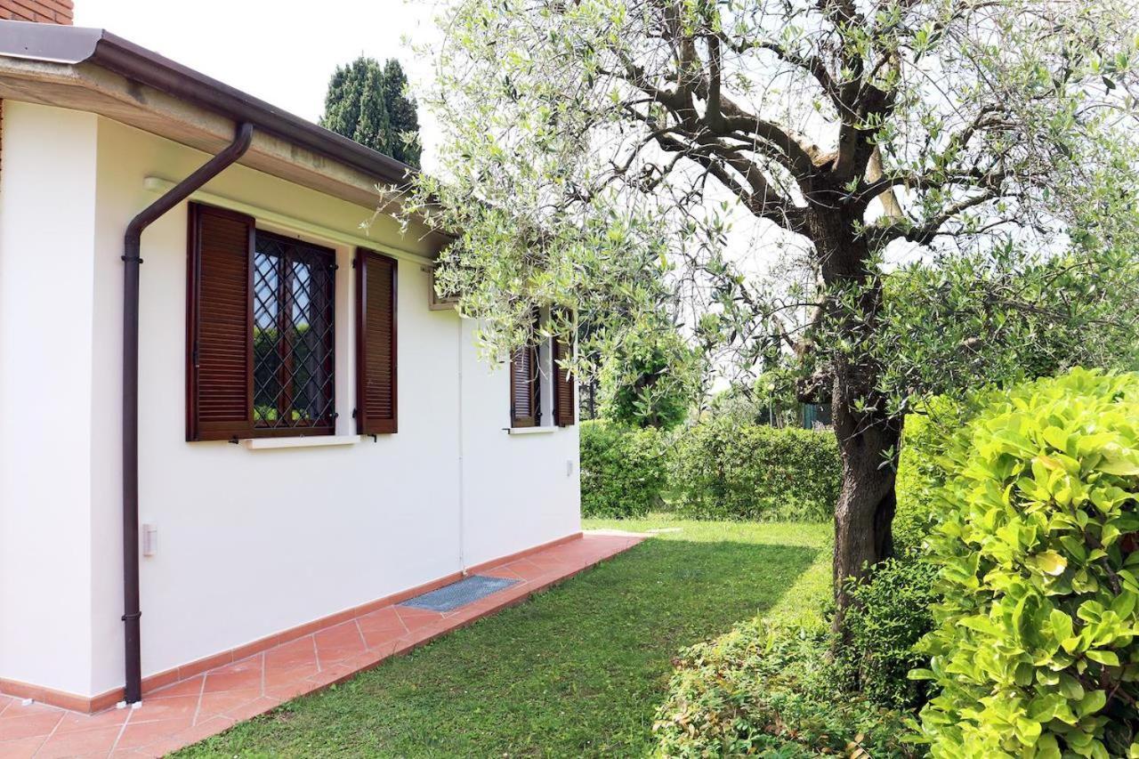 Villa Al Porto Moniga del Garda Buitenkant foto
